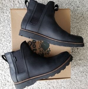Men's Roots winter Chelsea boots